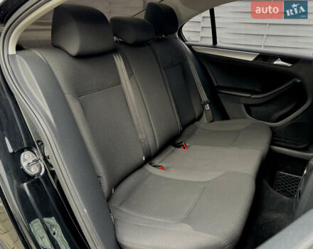 Чорний Фольксваген Джетта, об'ємом двигуна 1.8 л та пробігом 200 тис. км за 8400 $, фото 30 на Automoto.ua