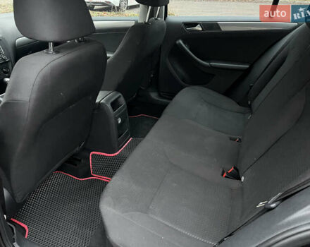 Черный Фольксваген Джетта, объемом двигателя 1.98 л и пробегом 145 тыс. км за 9400 $, фото 11 на Automoto.ua