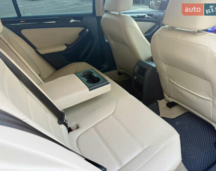 Черный Фольксваген Джетта, объемом двигателя 1.97 л и пробегом 173 тыс. км за 11300 $, фото 15 на Automoto.ua