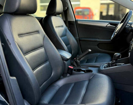 Черный Фольксваген Джетта, объемом двигателя 1.8 л и пробегом 180 тыс. км за 9599 $, фото 20 на Automoto.ua