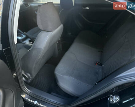 Чорний Фольксваген Джетта, об'ємом двигуна 2 л та пробігом 182 тис. км за 7700 $, фото 27 на Automoto.ua