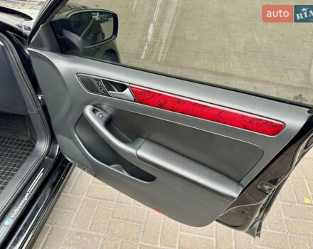 Черный Фольксваген Джетта, объемом двигателя 1.8 л и пробегом 220 тыс. км за 8500 $, фото 26 на Automoto.ua