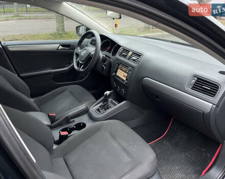 Черный Фольксваген Джетта, объемом двигателя 1.98 л и пробегом 145 тыс. км за 9400 $, фото 23 на Automoto.ua