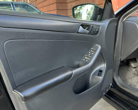 Фольксваген Джетта 2014 в Киеве на Automoto.ua Черный Фольксваген Джетта, объемом двигателя 2 л и пробегом 193 тыс. км за 6900 $, фото 9 на Automoto.ua