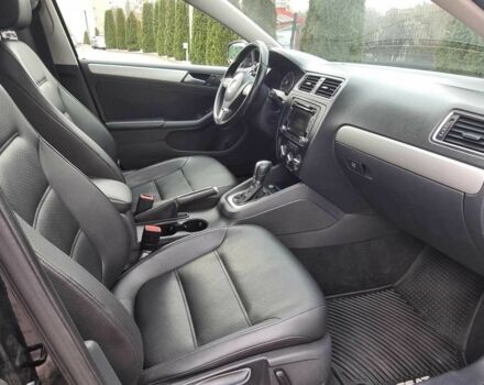 Чорний Фольксваген Джетта, об'ємом двигуна 1.8 л та пробігом 158 тис. км за 8699 $, фото 2 на Automoto.ua