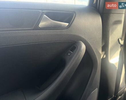 Черный Фольксваген Джетта, объемом двигателя 2 л и пробегом 190 тыс. км за 11700 $, фото 21 на Automoto.ua