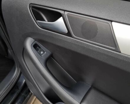 Чорний Фольксваген Джетта, об'ємом двигуна 1.8 л та пробігом 158 тис. км за 8699 $, фото 16 на Automoto.ua