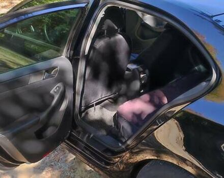 Черный Фольксваген Джетта, объемом двигателя 1.98 л и пробегом 133 тыс. км за 9400 $, фото 10 на Automoto.ua