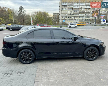 Черный Фольксваген Джетта, объемом двигателя 1.8 л и пробегом 220 тыс. км за 8500 $, фото 4 на Automoto.ua