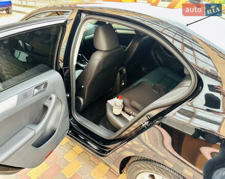 Черный Фольксваген Джетта, объемом двигателя 1.8 л и пробегом 160 тыс. км за 11550 $, фото 8 на Automoto.ua