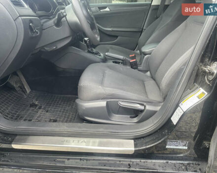 Черный Фольксваген Джетта, объемом двигателя 2 л и пробегом 133 тыс. км за 11000 $, фото 10 на Automoto.ua