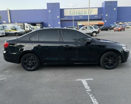 Черный Фольксваген Джетта, объемом двигателя 1.8 л и пробегом 250 тыс. км за 7900 $, фото 2 на Automoto.ua