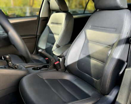 Черный Фольксваген Джетта, объемом двигателя 1.8 л и пробегом 180 тыс. км за 9599 $, фото 11 на Automoto.ua