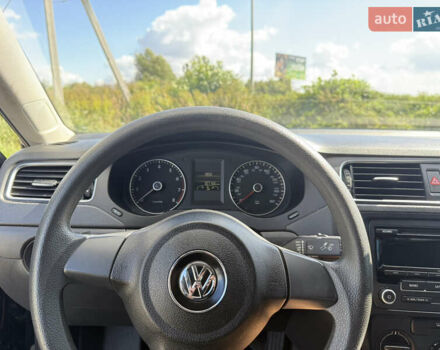 Черный Фольксваген Джетта, объемом двигателя 1.8 л и пробегом 172 тыс. км за 10200 $, фото 5 на Automoto.ua