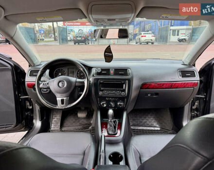 Черный Фольксваген Джетта, объемом двигателя 1.8 л и пробегом 220 тыс. км за 8500 $, фото 29 на Automoto.ua