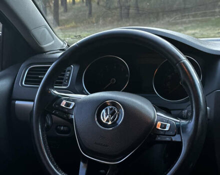 Черный Фольксваген Джетта, объемом двигателя 1.8 л и пробегом 134 тыс. км за 12000 $, фото 23 на Automoto.ua