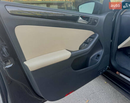 Черный Фольксваген Джетта, объемом двигателя 1.97 л и пробегом 173 тыс. км за 11300 $, фото 7 на Automoto.ua