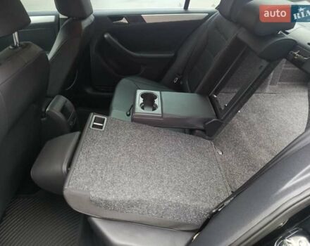 Черный Фольксваген Джетта, объемом двигателя 1.8 л и пробегом 157 тыс. км за 11999 $, фото 26 на Automoto.ua