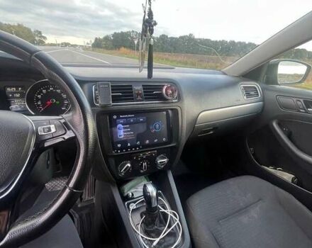 Черный Фольксваген Джетта, объемом двигателя 1.8 л и пробегом 180 тыс. км за 9800 $, фото 3 на Automoto.ua