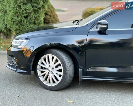 Черный Фольксваген Джетта, объемом двигателя 1.8 л и пробегом 177 тыс. км за 9990 $, фото 3 на Automoto.ua