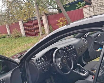 Фольксваген Джетта 2014 в Коростене на Automoto.ua Черный Фольксваген Джетта, объемом двигателя 2 л и пробегом 250 тыс. км за 8500 $, фото 6 на Automoto.ua