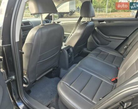 Черный Фольксваген Джетта, объемом двигателя 2 л и пробегом 250 тыс. км за 7500 $, фото 1 на Automoto.ua