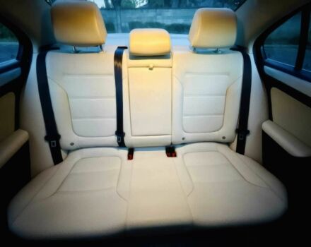 Черный Фольксваген Джетта, объемом двигателя 1.8 л и пробегом 86 тыс. км за 7000 $, фото 15 на Automoto.ua