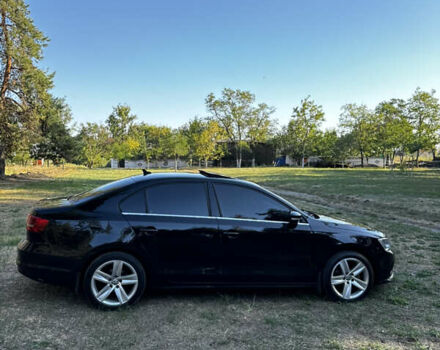 Черный Фольксваген Джетта, объемом двигателя 1.8 л и пробегом 134 тыс. км за 12000 $, фото 9 на Automoto.ua