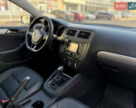 Черный Фольксваген Джетта, объемом двигателя 1.8 л и пробегом 180 тыс. км за 9599 $, фото 19 на Automoto.ua