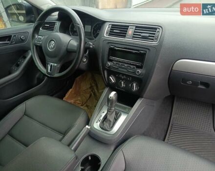 Черный Фольксваген Джетта, объемом двигателя 1.8 л и пробегом 157 тыс. км за 11999 $, фото 14 на Automoto.ua