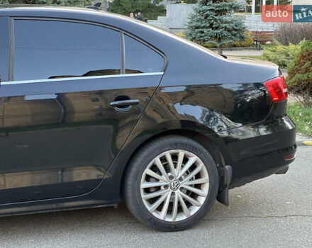 Черный Фольксваген Джетта, объемом двигателя 1.8 л и пробегом 177 тыс. км за 9990 $, фото 5 на Automoto.ua