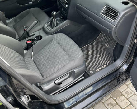 Черный Фольксваген Джетта, объемом двигателя 2 л и пробегом 315 тыс. км за 7800 $, фото 8 на Automoto.ua