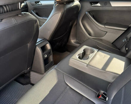 Черный Фольксваген Джетта, объемом двигателя 1.8 л и пробегом 249 тыс. км за 9900 $, фото 12 на Automoto.ua