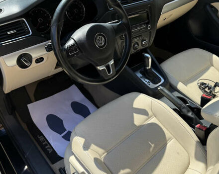 Черный Фольксваген Джетта, объемом двигателя 1.8 л и пробегом 206 тыс. км за 9900 $, фото 6 на Automoto.ua