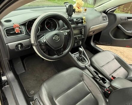 Черный Фольксваген Джетта, объемом двигателя 1.8 л и пробегом 150 тыс. км за 9999 $, фото 8 на Automoto.ua