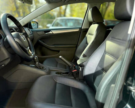 Черный Фольксваген Джетта, объемом двигателя 1.8 л и пробегом 180 тыс. км за 9599 $, фото 10 на Automoto.ua