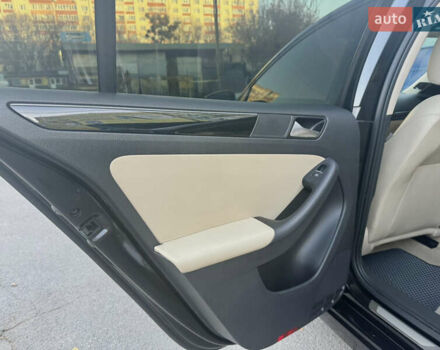 Черный Фольксваген Джетта, объемом двигателя 1.97 л и пробегом 173 тыс. км за 11300 $, фото 5 на Automoto.ua