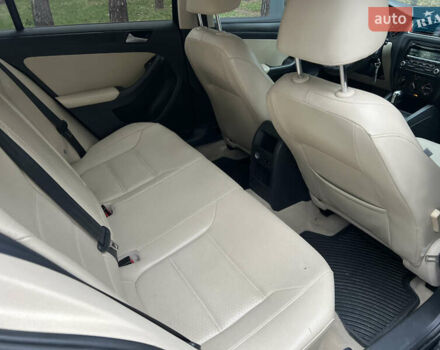 Черный Фольксваген Джетта, объемом двигателя 1.8 л и пробегом 200 тыс. км за 7499 $, фото 15 на Automoto.ua