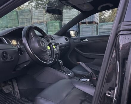 Черный Фольксваген Джетта, объемом двигателя 1.8 л и пробегом 250 тыс. км за 7900 $, фото 5 на Automoto.ua