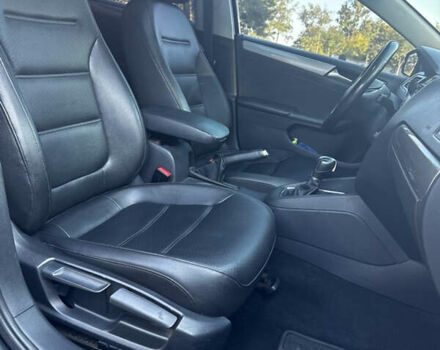 Черный Фольксваген Джетта, объемом двигателя 1.8 л и пробегом 134 тыс. км за 12000 $, фото 16 на Automoto.ua