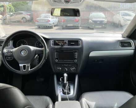 Черный Фольксваген Джетта, объемом двигателя 1.8 л и пробегом 142 тыс. км за 8500 $, фото 2 на Automoto.ua