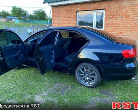 Черный Фольксваген Джетта, объемом двигателя 2 л и пробегом 200 тыс. км за 7999 $, фото 4 на Automoto.ua