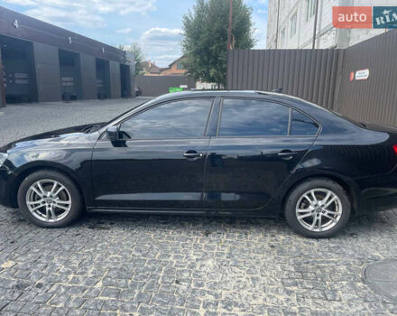 Чорний Фольксваген Джетта, об'ємом двигуна 2 л та пробігом 134 тис. км за 11000 $, фото 3 на Automoto.ua