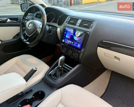 Черный Фольксваген Джетта, объемом двигателя 1.97 л и пробегом 173 тыс. км за 11300 $, фото 13 на Automoto.ua