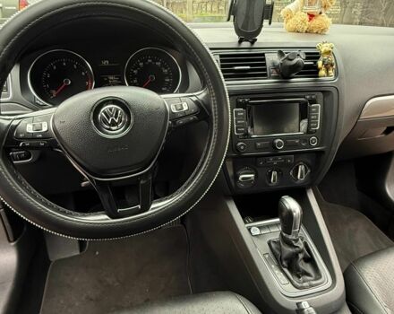 Черный Фольксваген Джетта, объемом двигателя 1.8 л и пробегом 150 тыс. км за 9999 $, фото 10 на Automoto.ua