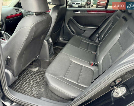 Черный Фольксваген Джетта, объемом двигателя 1.8 л и пробегом 220 тыс. км за 8500 $, фото 17 на Automoto.ua