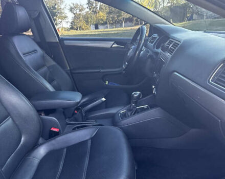 Черный Фольксваген Джетта, объемом двигателя 1.8 л и пробегом 134 тыс. км за 11000 $, фото 17 на Automoto.ua