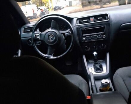 Фольксваген Джетта 2014 в Коростене на Automoto.ua Черный Фольксваген Джетта, объемом двигателя 2 л и пробегом 250 тыс. км за 8500 $, фото 7 на Automoto.ua