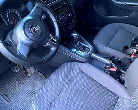 Черный Фольксваген Джетта, объемом двигателя 2 л и пробегом 200 тыс. км за 7999 $, фото 6 на Automoto.ua