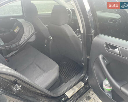 Черный Фольксваген Джетта, объемом двигателя 2 л и пробегом 133 тыс. км за 11000 $, фото 12 на Automoto.ua